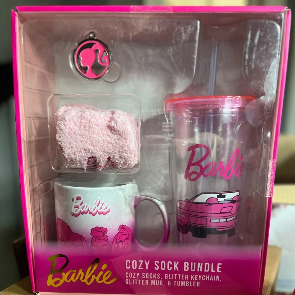 Barbie Cozy Sock Bundle Giftset NEW - Picture 1 of 5